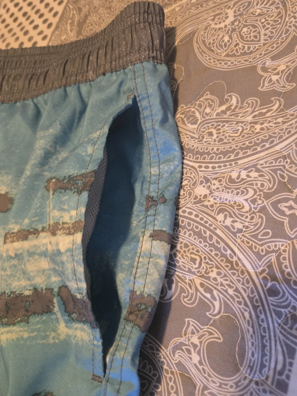 Men's Anchor Print Navy and Blue Palm Tree Board Swim Shorts - Size Medium